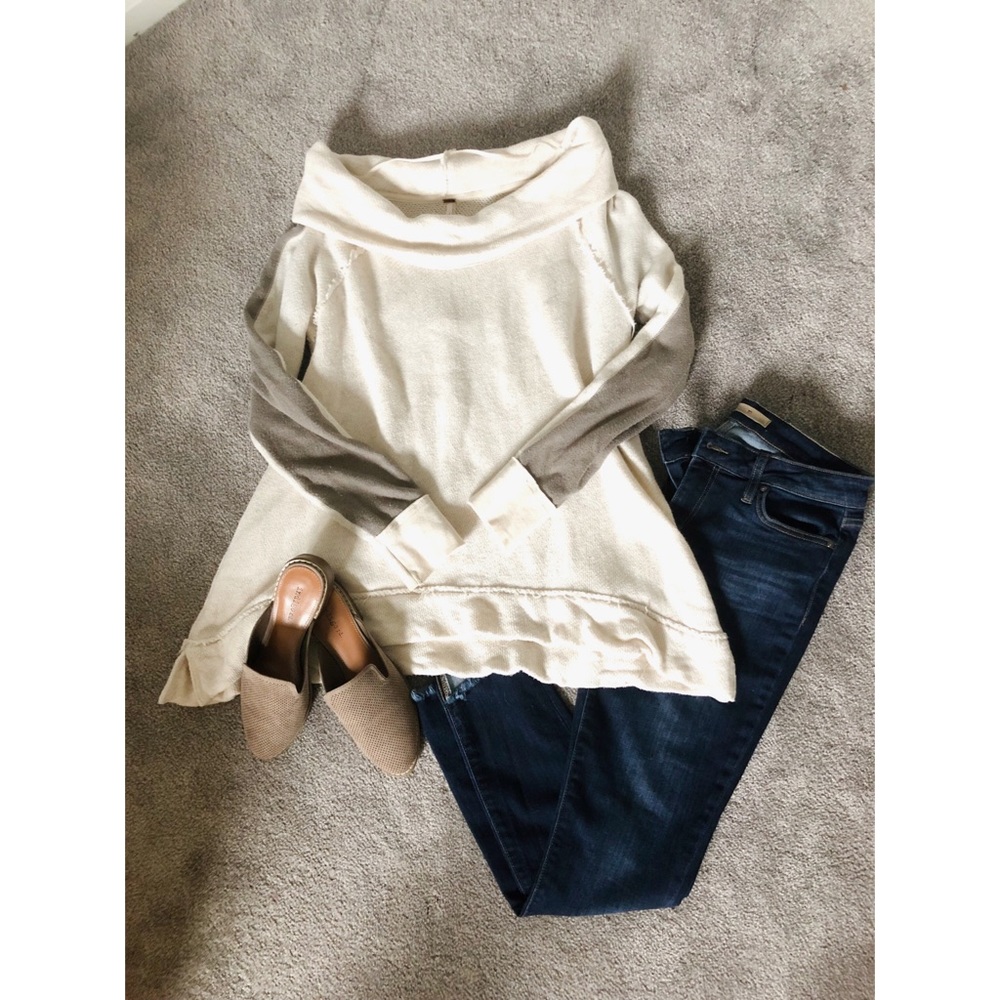 Free People • Off the Shoulder Knit Sweater
